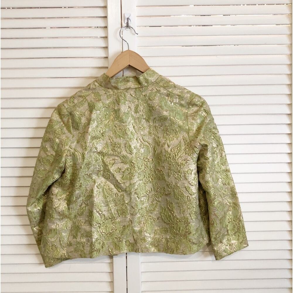 Elegant Green Brocade Sleeveless Dress with Matching Jacket - Picture 9 of 10